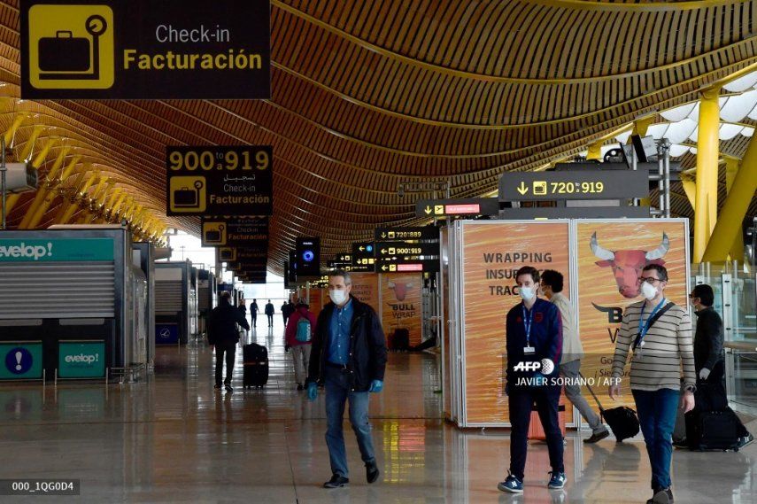 Mayoría de españoles descarta ir de vacaciones este verano, revela encuesta