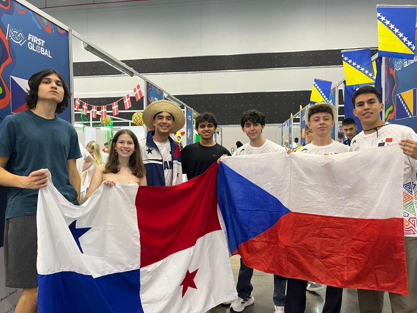 De la Olimpiada Nacional de Robótica a Yale: panameño obtiene beca completa