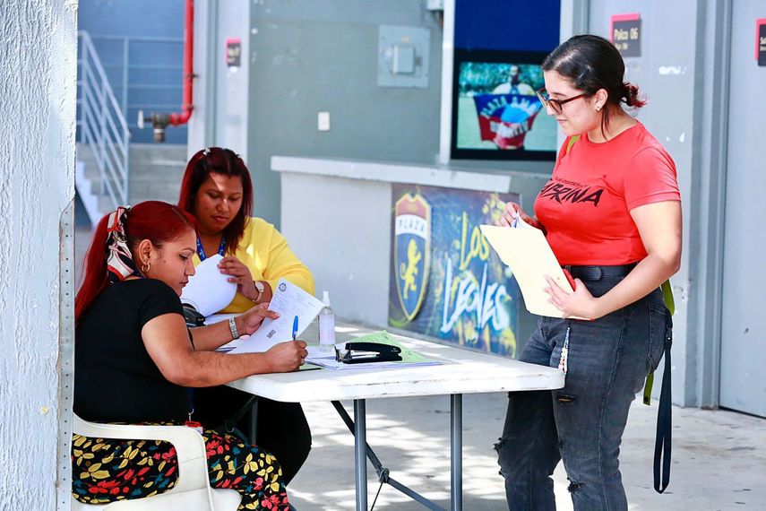 PASE-U: Alumnos de centros nocturnos recibirán beca