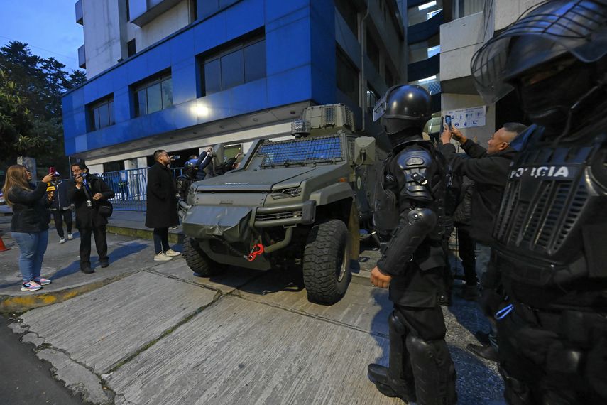 La OEA ofreció su punto de vista, tras el anuncio de la ruptura de relaciones entre lo gobiernos de México y Ecuador, por el asalto a la sede diplomática. La OEA ofreció su punto de vista, tras el anuncio de la ruptura de relaciones entre lo gobiernos de México y Ecuador, por el asalto a la sede diplomática.