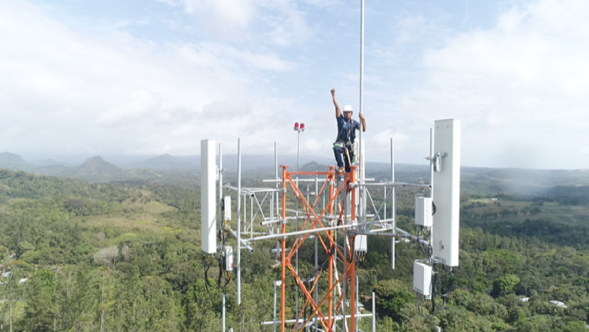 Todos estos hitos han impactado directamente el nivel de las telecomunicaciones a nivel nacional permitiéndonos contribuir a la disminución de la brecha digital, manifestó Marcelo Benítez, gerente general de Tigo.