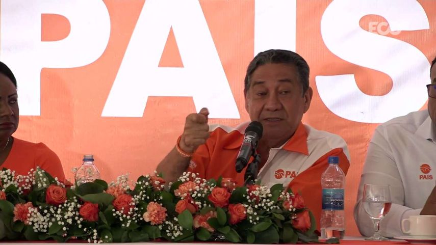 Melitón Arrocha tiene el respaldo del partido PAIS, anunció el presidente de este colectivo, José Alberto Álvarez. Melitón Arrocha tiene el respaldo del partido PAIS, anunció el presidente de este colectivo, José Alberto Álvarez.