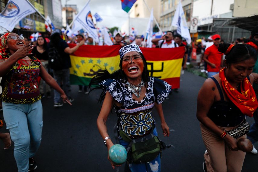 Este 2 de noviembre, Día de Los Difuntos, Panamá convoca nuevas protestas en rechazo a las actuaciones de la Asamblea Nacional y las leyes sobre derogación y moratoria del contrato minero. Este 2 de noviembre, Día de Los Difuntos, Panamá convoca nuevas protestas en rechazo a las actuaciones de la Asamblea Nacional y las leyes sobre derogación y moratoria del contrato minero.