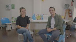 Clandestino: diseño con propósito que transforma el plástico en arte