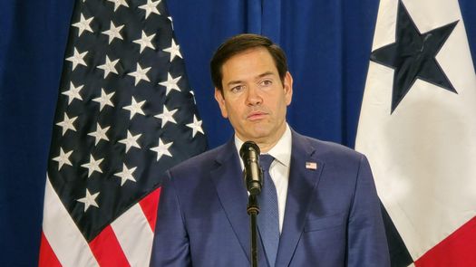 El secretario de Estado de Estados Unidos (EEUU), Marco Rubio, celebró este viernes el fallo de la Corte Suprema de Panamá que declaró inconstitucional la concesión a un conglomerado de Hong Kong de dos puertos del canal, en medio de las presiones de Washington. El secretario de Estado de Estados Unidos (EEUU), Marco Rubio, celebró este viernes el fallo de la Corte Suprema de Panamá que declaró inconstitucional la concesión a un conglomerado de Hong Kong de dos puertos del canal, en medio de las presiones de Washington.
