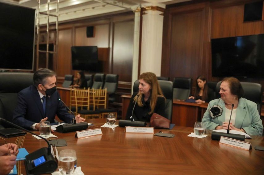 Nito Cortizo recibe a la directora de la agencia antidrogas de EE.UU.