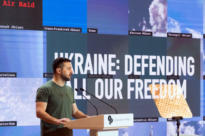 Negociar con Rusia es actualmente imposible porque "nadie cree" en las autoridades rusas, juzgó Zelenski.