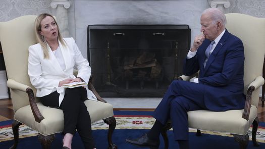 El presidente estadounidense Joe Biden se reúne con la primera ministra italiana Giorgia Melon.