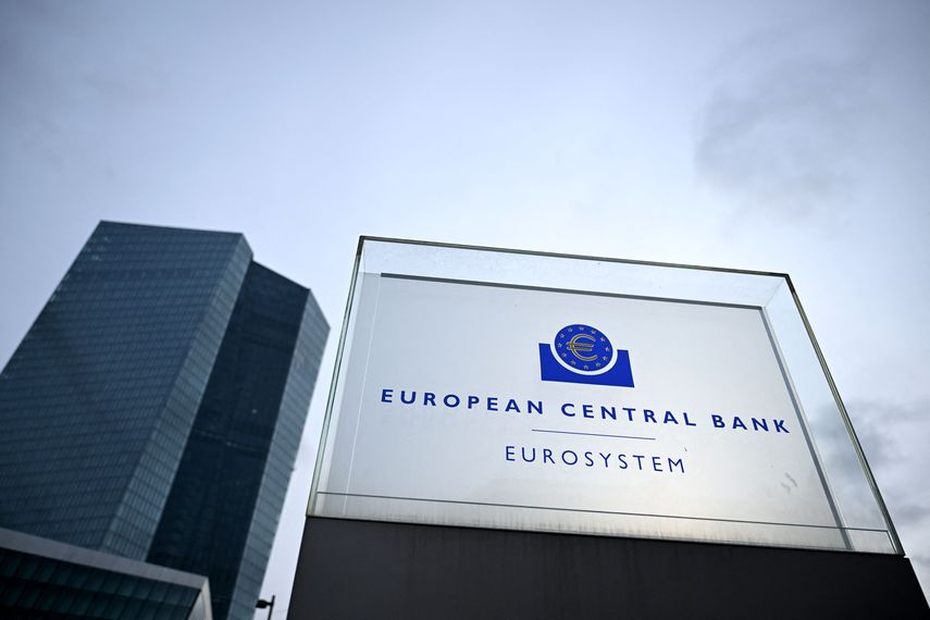 El Banco Central Europeo (BCE) recortó este jueves sus tasas por octava vez en un año, en un contexto de incertidumbre frente a las amenazas aduaneras de Donald Trump y a sus repercusiones en la inflación y el crecimiento. El Banco Central Europeo (BCE) recortó este jueves sus tasas por octava vez en un año, en un contexto de incertidumbre frente a las amenazas aduaneras de Donald Trump y a sus repercusiones en la inflación y el crecimiento.