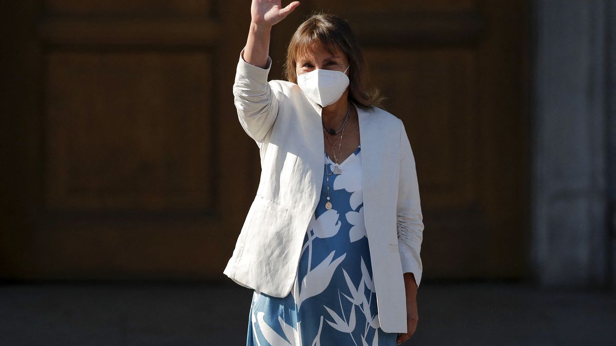 Renuncia ministra de desarrollo social de Chile