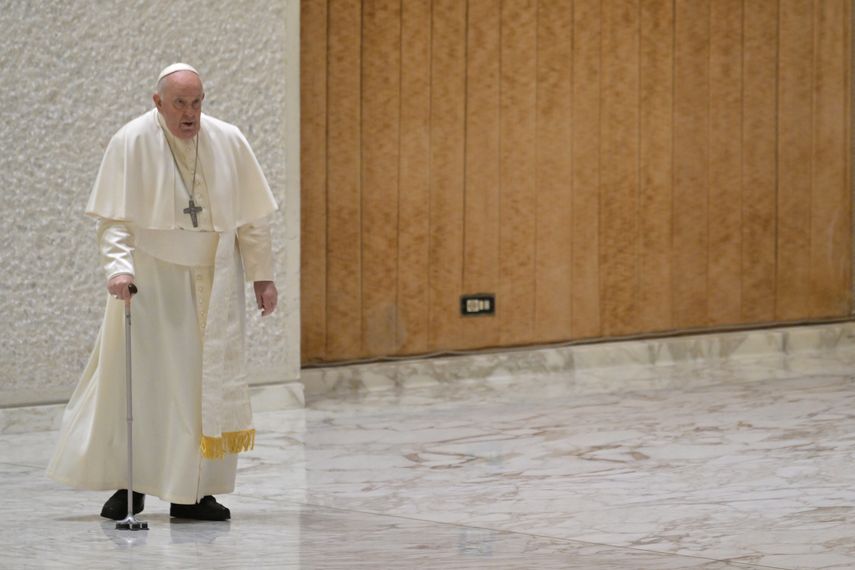 Papa Francisco anula audiencias por ligero estado gripal