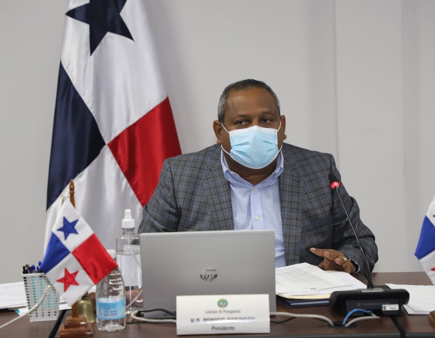 200 mil d&oacute;lares fueron aprobados para flota de autos de la Loter&iacute;a Nacional
