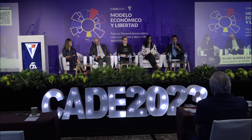 Empresarios analizan economía del país en Conferencia de CADE 2023. &nbsp; CADE 2023 analiza economía del país