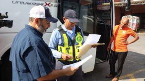 El director de la ATTT, Carlos Ordóñez, indicó que durante el operativo se procedió con el retiro de más de 20 permisos temporales otorgados para brindar el servicio de transporte público.