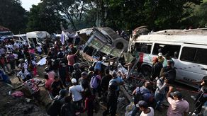 Al menos 31 ataques guerrilleros se registraron en el suroeste de Colombia durante el fin de semana, entre ellos la detonación de una bomba en una carretera que dejó 21 muertos, según el último balance del gobierno.