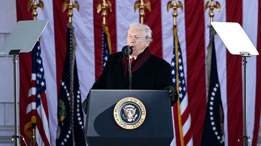 Trump reivindica una gran victoria por acuerdo para poner fin a cierre del gobierno Trump reivindica una gran victoria por acuerdo para poner fin a cierre del gobierno