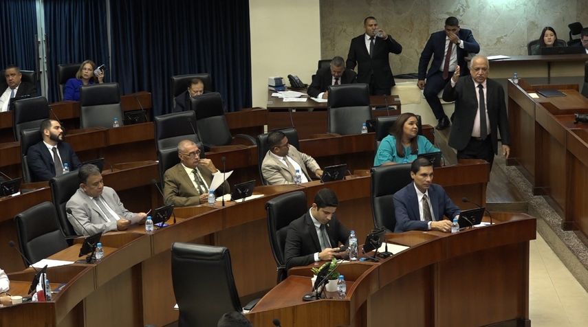 Diputados independientes, indignados por rechazo a proyecto de ley anticorrupción