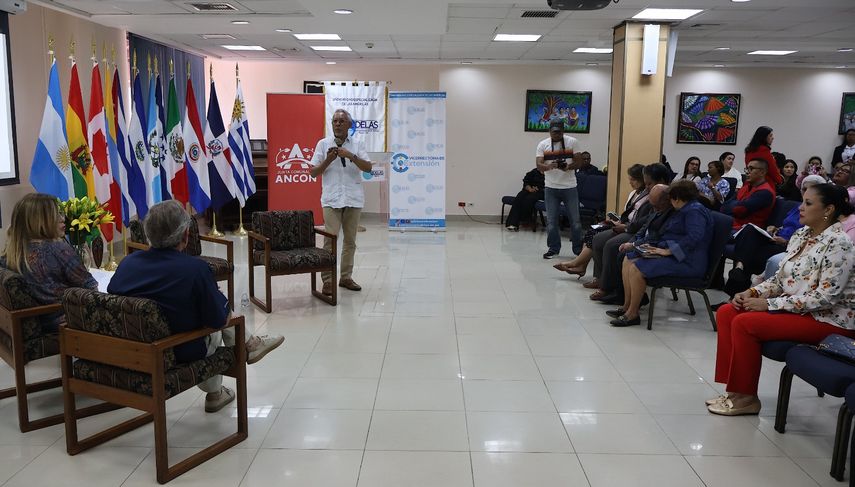 Especialistas en patrimonio e historia participaron en conversatorio. Especialistas en patrimonio e historia participaron en conversatorio.