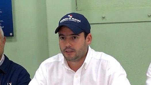 Gremios acuerdan precio de B/.3.32 para combustible, negociarán en comisiones medicamentos y canasta básica