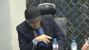 ¡No más calvicie! Diputado Manuel Cheng acude en gorra al legislativo tras intervención capilar
