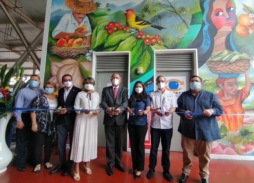 Instalan en Merca Panamá oficinas del MIDA, Aduanas y Acodeco