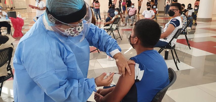 MINSA y la Caja de Seguro Social informan a la ciudadanía que cuentan con vacunas covid-19 y antivirales en sus instalaciones de salud. MINSA y la Caja de Seguro Social informan a la ciudadanía que cuentan con vacunas covid-19 y antivirales en sus instalaciones de salud.