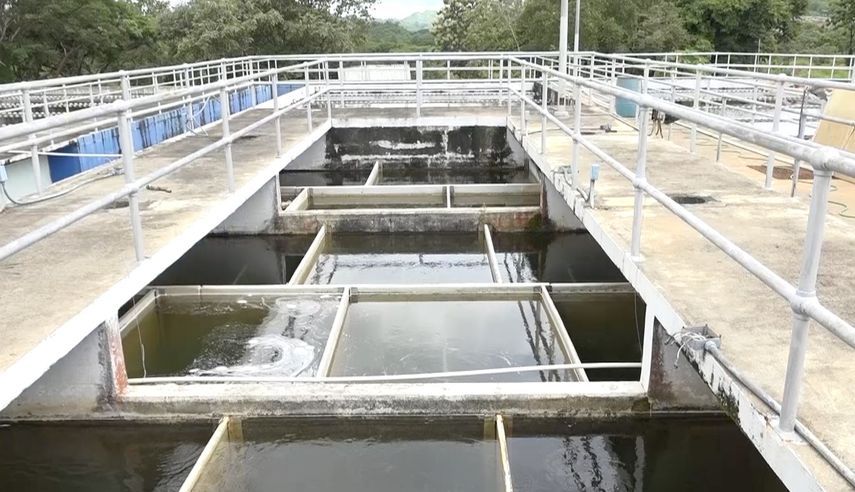 El IDAAN informó que personal técnico detectó una obstrucción en la línea de aducción de 24 pulgadas del río David y que mantiene afectada la operatividad de la planta potabilizadora.