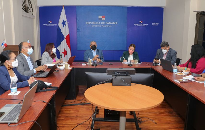 Minsa y Meduca reiteran que el año lectivo se mantiene