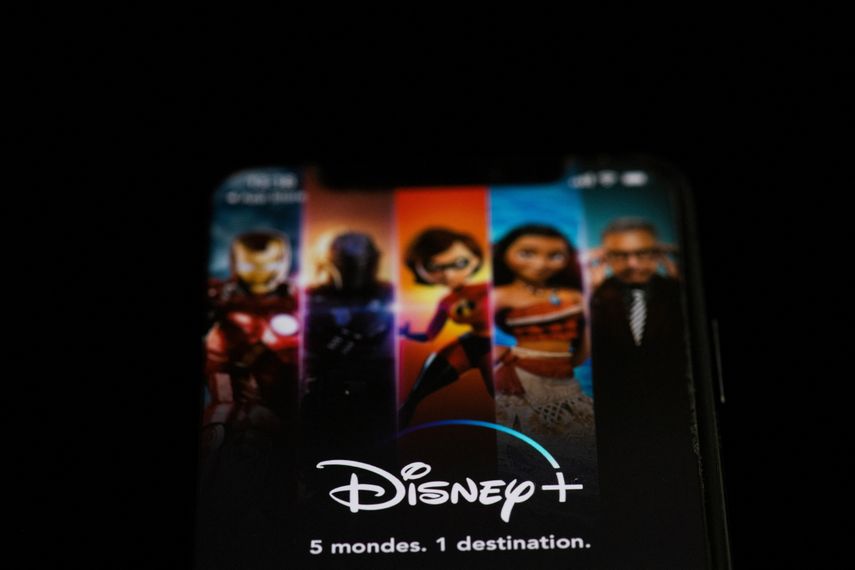 Disney+ se abre sin tapujos al sexo, la política o la música