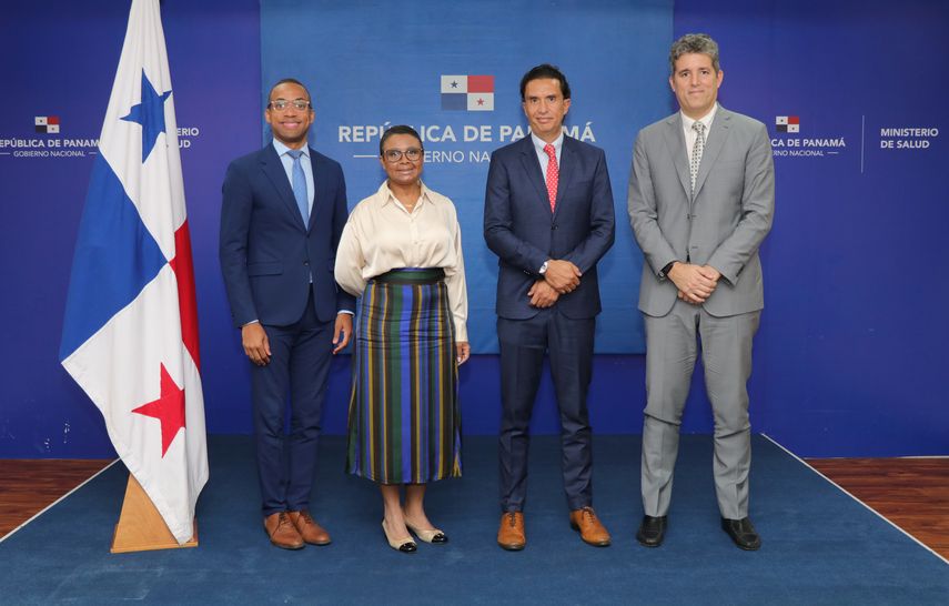 Minsa se reúne con representantes de Johnson & Johnson