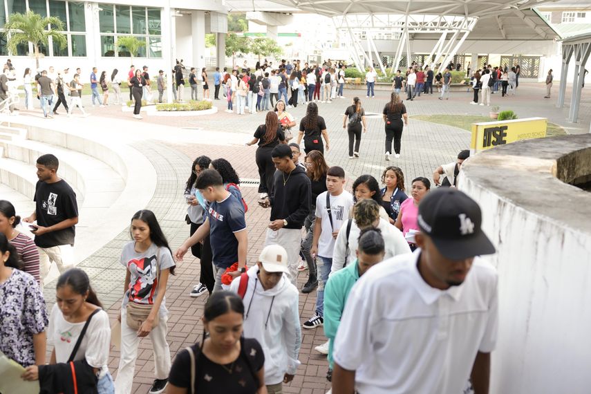 El Instituto Técnico Superior Especializado de Panamá (ITSE) y el Tecnológico de Monterrey fortalecieron su colaboración con la certificación este mes de 74 académicos panameños en la metodología de Aprendizaje Basado en Retos (ABR). El Instituto Técnico Superior Especializado de Panamá (ITSE) y el Tecnológico de Monterrey fortalecieron su colaboración con la certificación este mes de 74 académicos panameños en la metodología de Aprendizaje Basado en Retos (ABR).