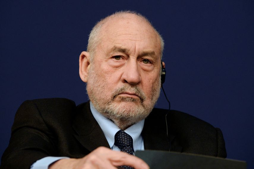 El nobel de Economía Joseph E. Stiglitz califica de "desastre" los aranceles de Trump El nobel de Economía Joseph E. Stiglitz califica de "desastre" los aranceles de Trump