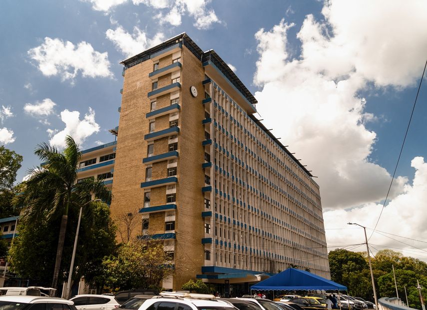 La Caja de Seguro Social (CSS), la más noble de las instituciones públicas en Panamá, está por sufrir un La Caja de Seguro Social (CSS), la más noble de las instituciones públicas en Panamá, está por sufrir un