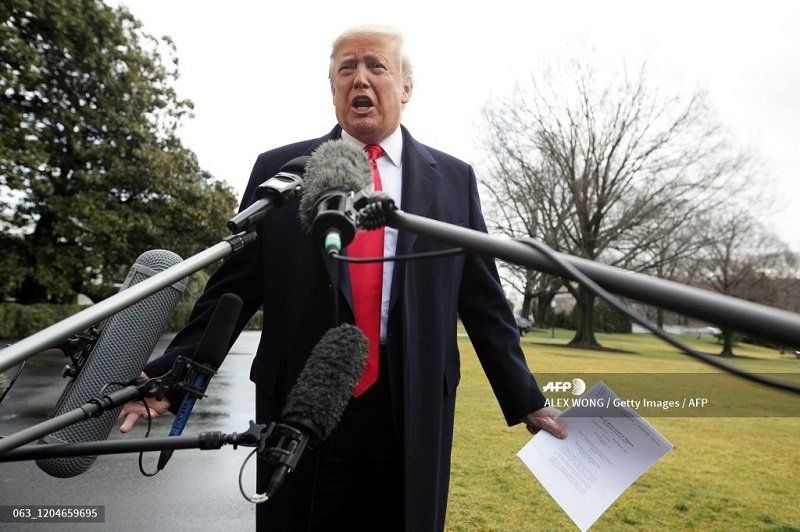 Trump dice que el Congreso debería borrar su juicio político