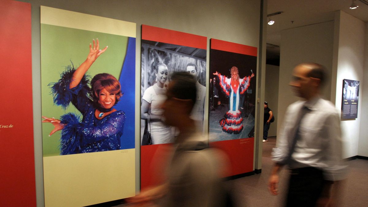 La legendaria cantante cubana Celia Cruz figura entre los artistas que serán incorporados al Rock & Roll Hall of Fame en 2026, que incluye a Phil Collins, Billy Idol y Iron Maiden, informó la organización. La legendaria cantante cubana Celia Cruz figura entre los artistas que serán incorporados al Rock & Roll Hall of Fame en 2026, que incluye a Phil Collins, Billy Idol y Iron Maiden, informó la organización.