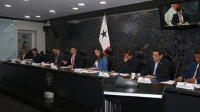 Diputados exigen castigo a responsables de sobrecostos en túnel bajo el Canal