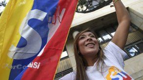 FARC y Gobierno anuncian reglas para cese al fuego y desarme en Colombia
