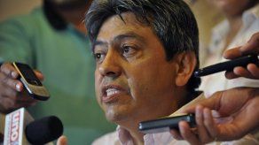 Políticos opositores vuelven a Bolivia tras exilio de Evo