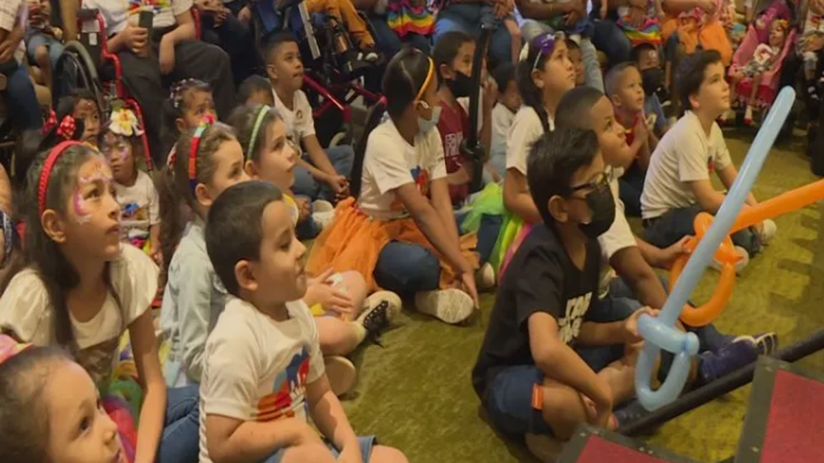 Lamentable. Fundación Ayoudas suspende Wardianes Navideños por falta de padrinos Lamentable. Fundación Ayoudas suspende Wardianes Navideños por falta de padrinos