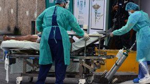 Médicos hondureños amenazan con abandonar hospitales si no cierran industrias por Covid-19