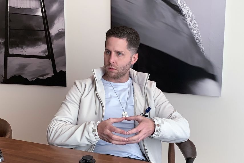 Mayer Mizrachi anuncia que no aspirará a la reelección ni a la Presidencia en 2029