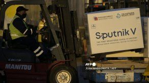 Vacuna rusa Sputnik V protege contra todas las variantes del covid