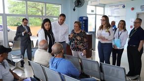 Autoridades del Minsa conversaron con los pacientes.