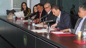 Aprueban moratorias a proyectos de electricidad e hidroeléctricas