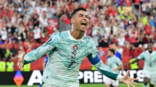 La estrella de Portugal, Cristiano Ronaldo, celebra el gol. EFE La estrella de Portugal, Cristiano Ronaldo, celebra el gol. EFE