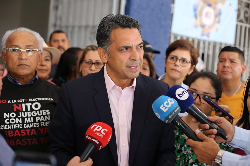 Lombana solicita información sobre Lotería Electrónica