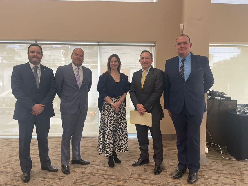 Esta delegación empresarial liderada por la presidente de la Cámara de Comercio, Industrias y Agricultura de Panamá (CCIAP), Marcela Galindo es la tercera del año que organiza la Cámara de Comercio, Industrias y Agricultura de Panamá (CCIAP) en alianza estratégica con la Agencia de Atracción de Inversiones y Promoción de Exportaciones (PROPANAMA).