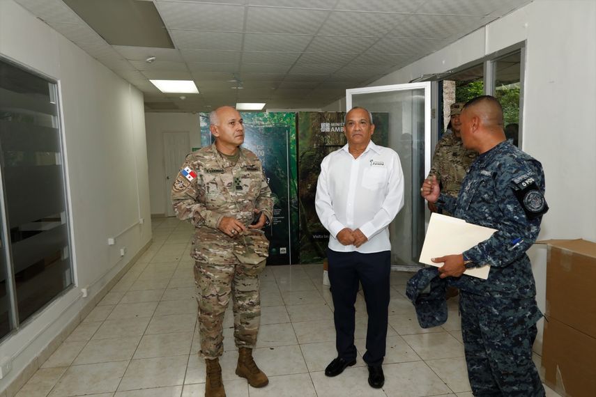 El titular de MiAMBIENTE destacó la importancia de este centro para el monitoreo, preservación y protección del ecosistema marino de Panamá. El titular de MiAMBIENTE destacó la importancia de este centro para el monitoreo, preservación y protección del ecosistema marino de Panamá.