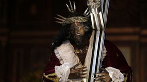 El Cristo Negro de Portobelo es venerado por sus milagros en Colón