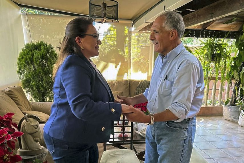 Xiomara Castro es reconocida como presidenta de Honduras